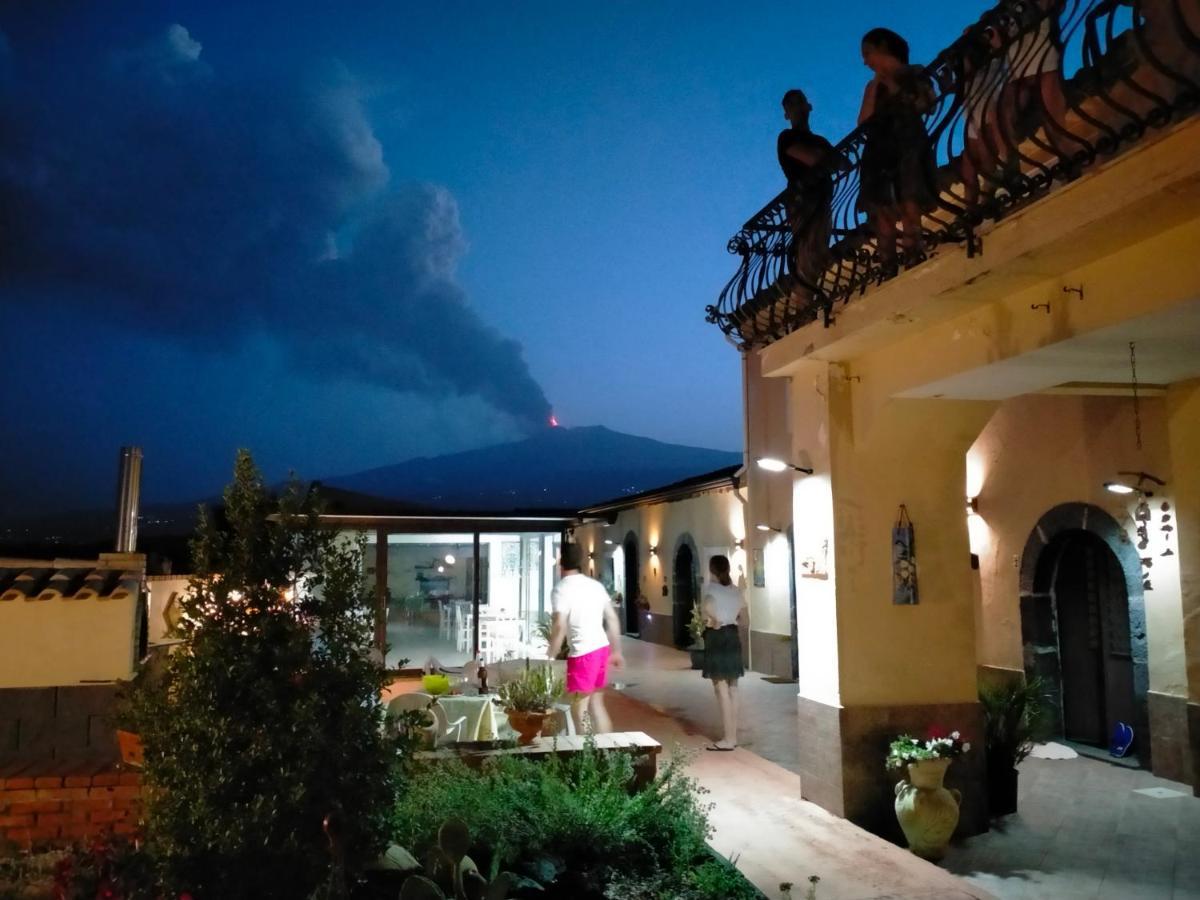 Villa Laura Apartment Giardini Naxos Exterior photo