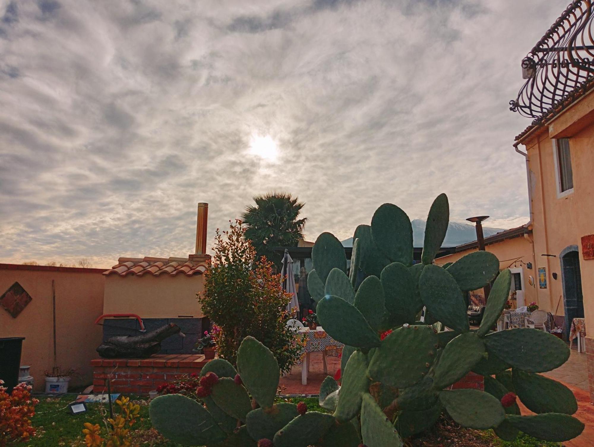 Villa Laura Apartment Giardini Naxos Exterior photo